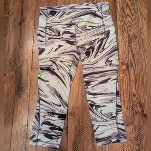 Lululemon Swift Speed high Rise crop 21" size 12